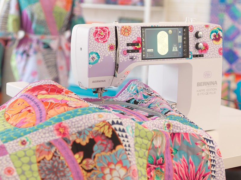 Швейно-вышивальная машина Bernina 770 QE PLUS Kaffe Edition