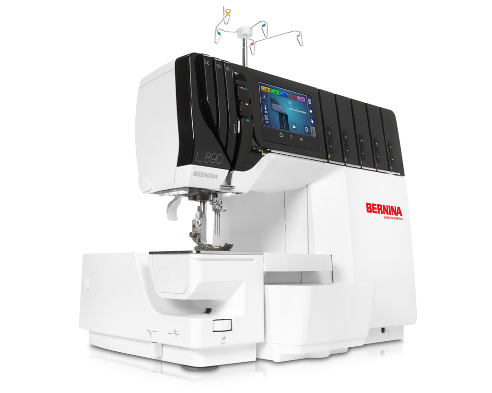 Коверлок Bernina L890