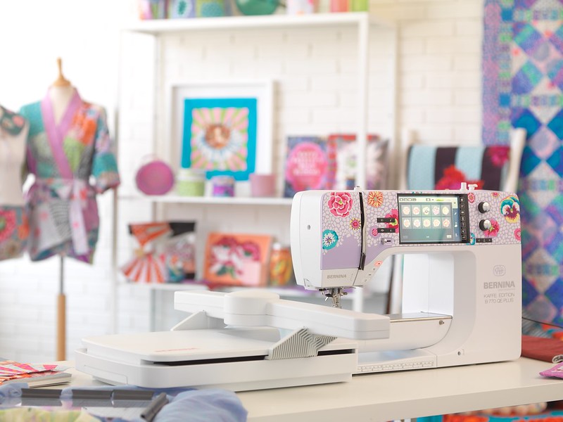 Швейно-вышивальная машина Bernina 770 QE PLUS Kaffe Edition
