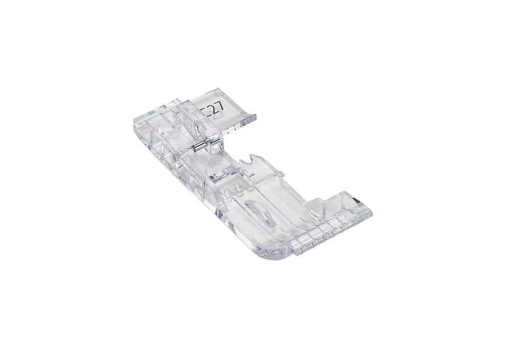 Стандартная  прозрачная лапка Bernina # C27 для L890