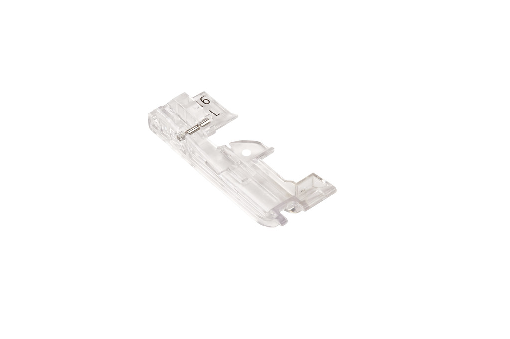 Лапка Bernina для выпушки  # L16L для L850/L860