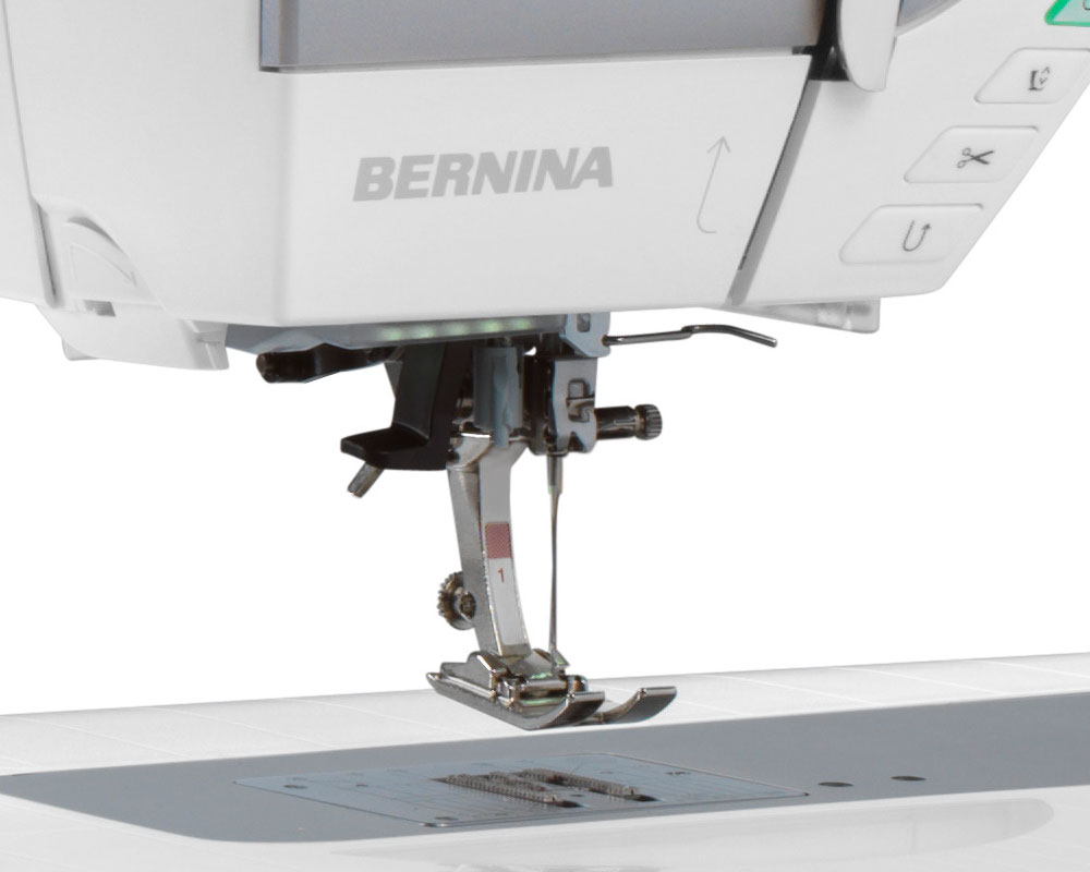 Швейная машина Bernina 735