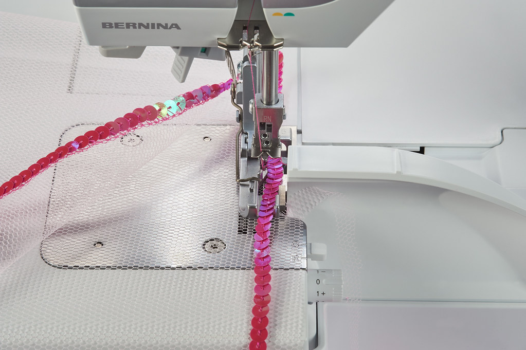 Лапка  Bernina для пришивания бисера и блёсток  # L15 для L850/L860