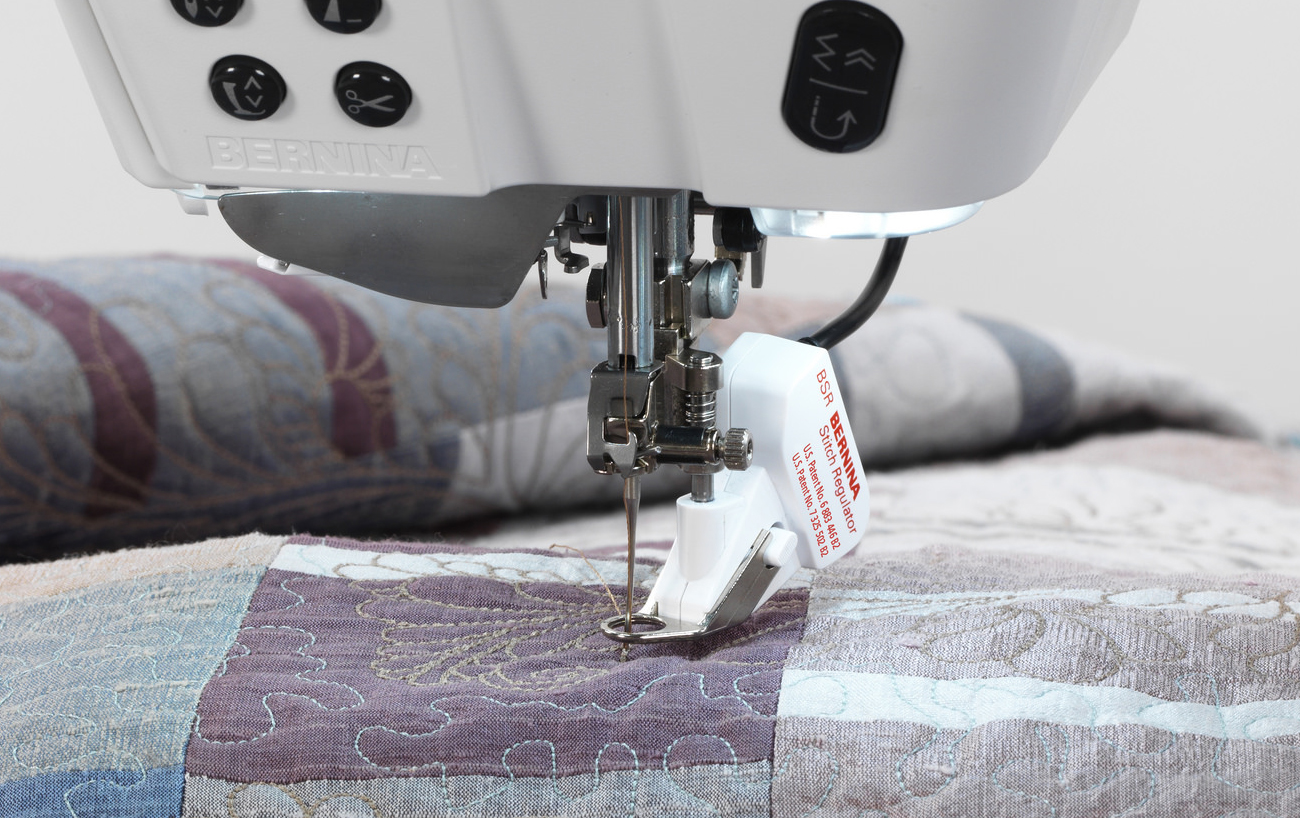 Швейно-вышивальная машина Bernina 880 Plus