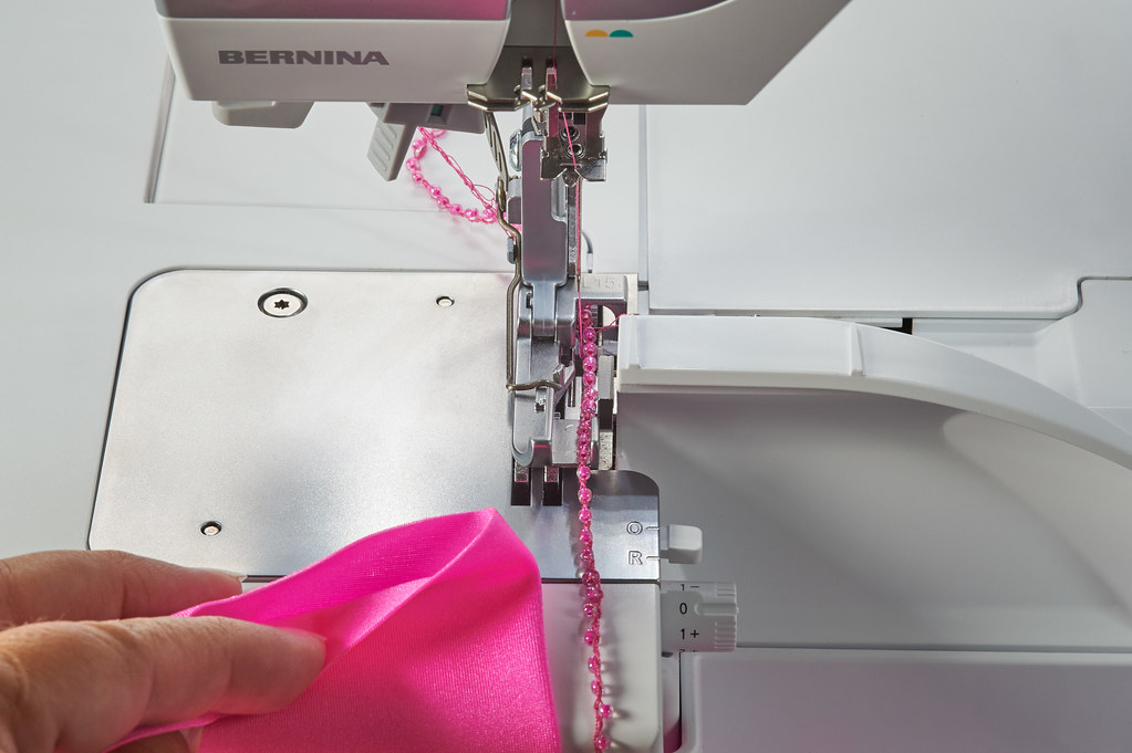 Лапка  Bernina для пришивания бисера и блёсток  # L15 для L850/L860