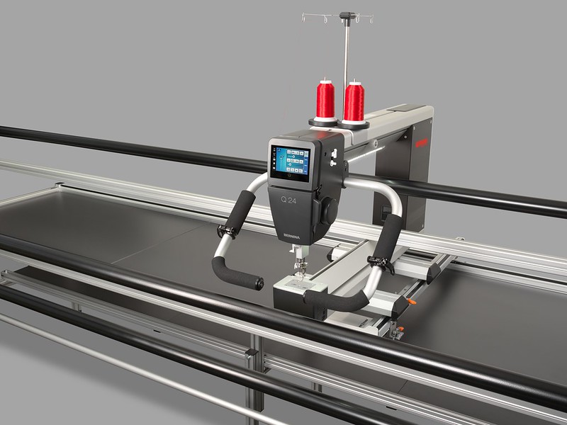 BERNINA Q 24