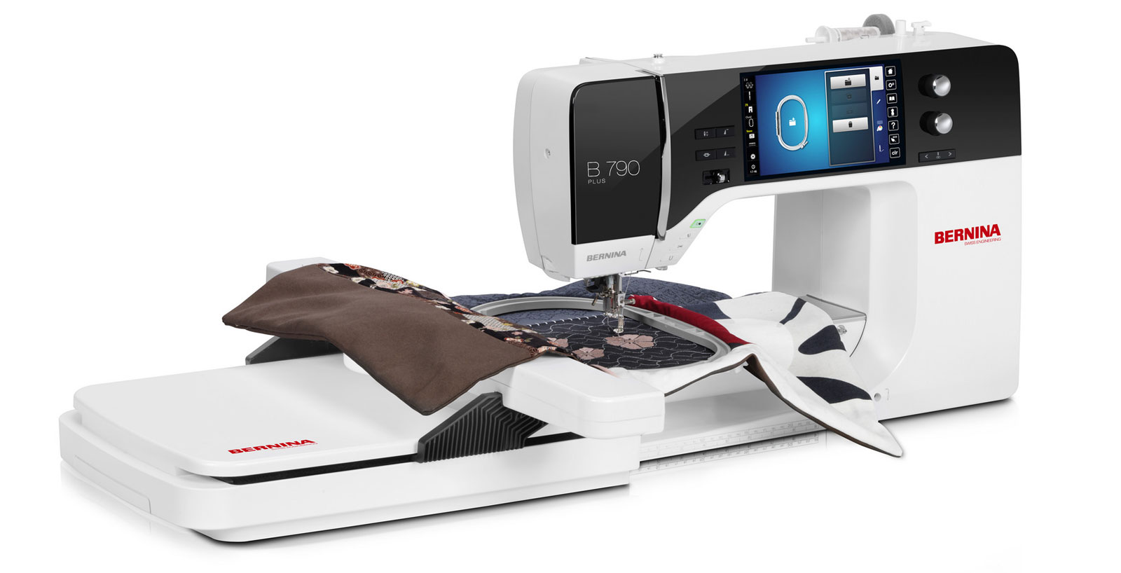 Швейно-вышивальная машина Bernina 790 Plus