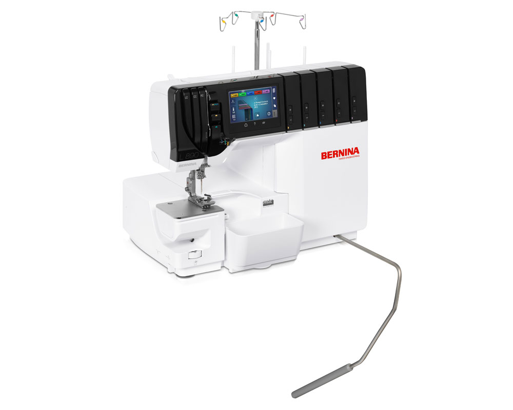 Коверлок Bernina L890