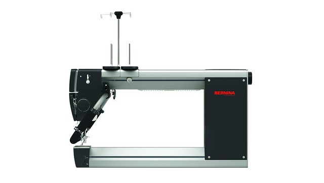 Машина для стежки Bernina Q24 на раме
