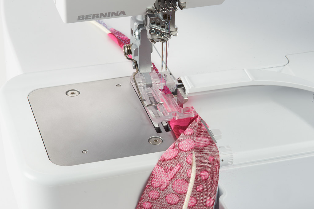 Лапка Bernina для выпушки # C16S для L890